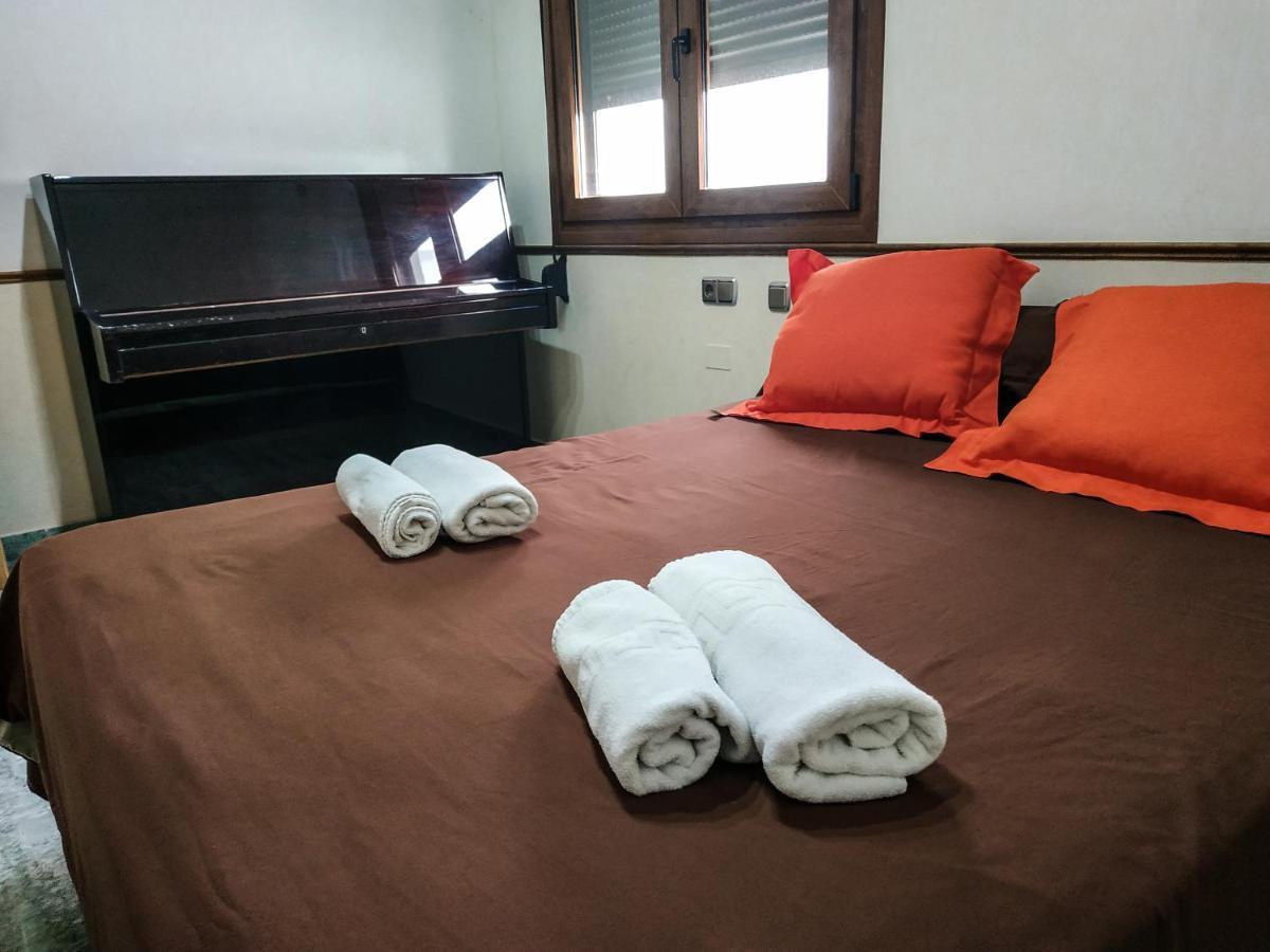Deluxe San Julian Apartment